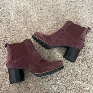 Sorel Addington Chelsea Block Heel Suede Booties Redwood Burgundy Size 9.5